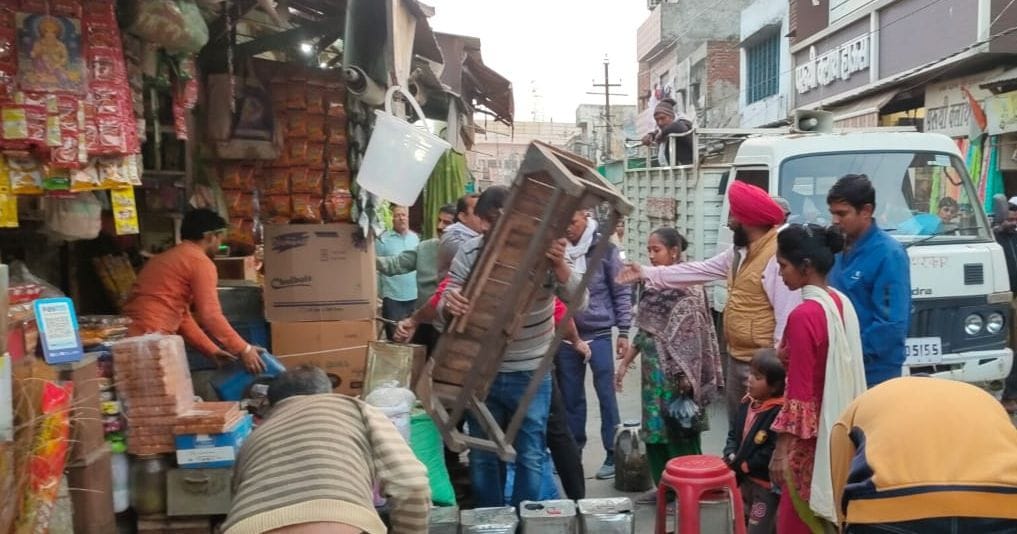 When there was a jam, the corporation came into action, removed the encroachment from the markets