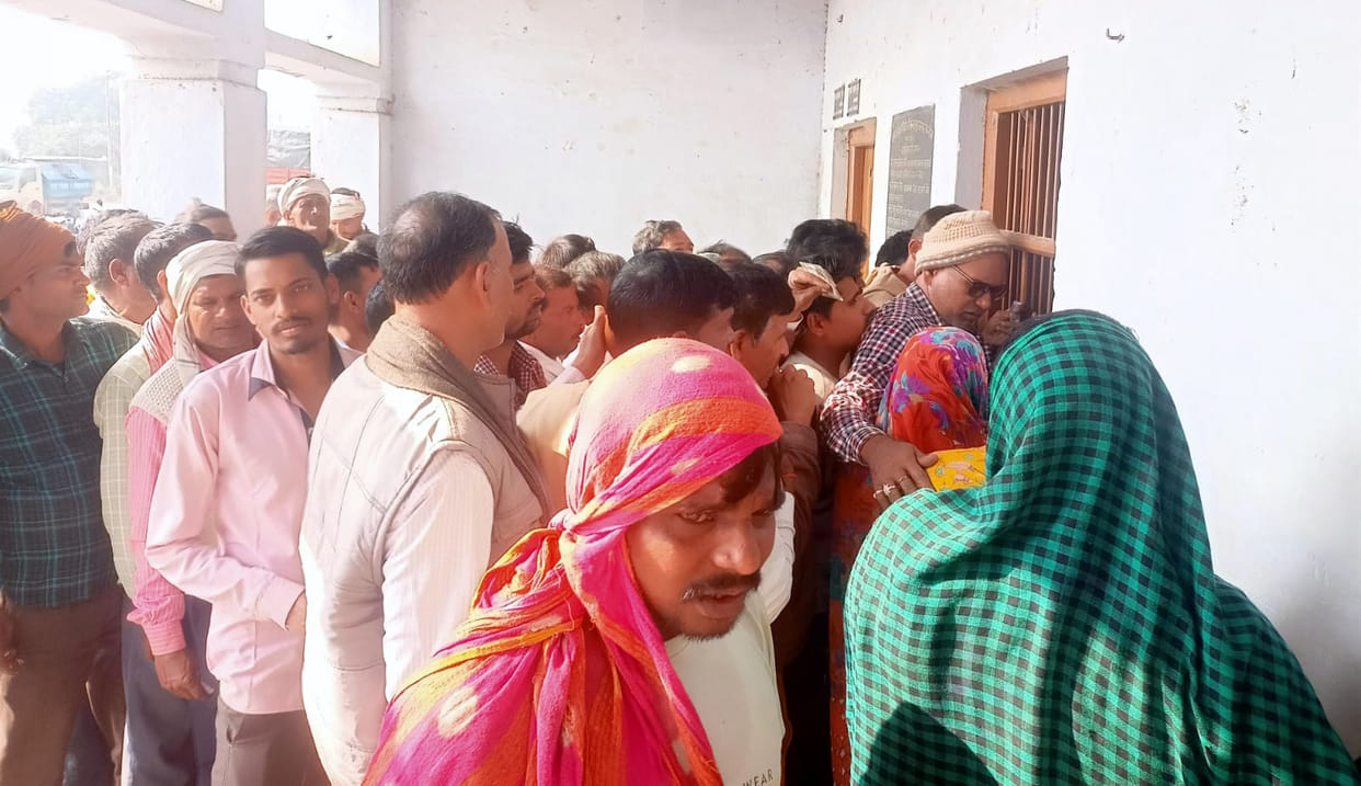Urea fertilizer shortage on cooperative union, farmers upset