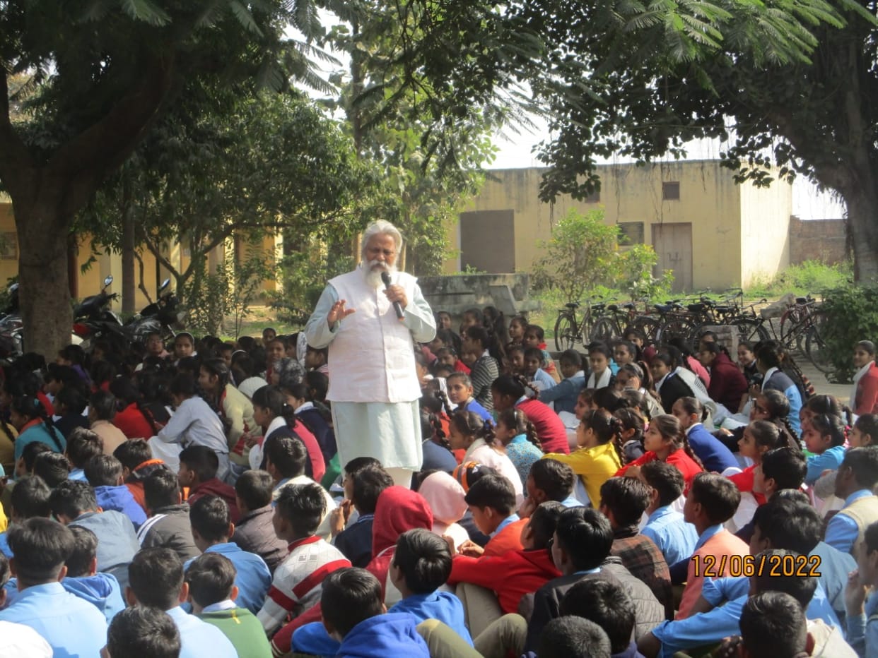Told the students the importance of water, administered the oath of water conservation