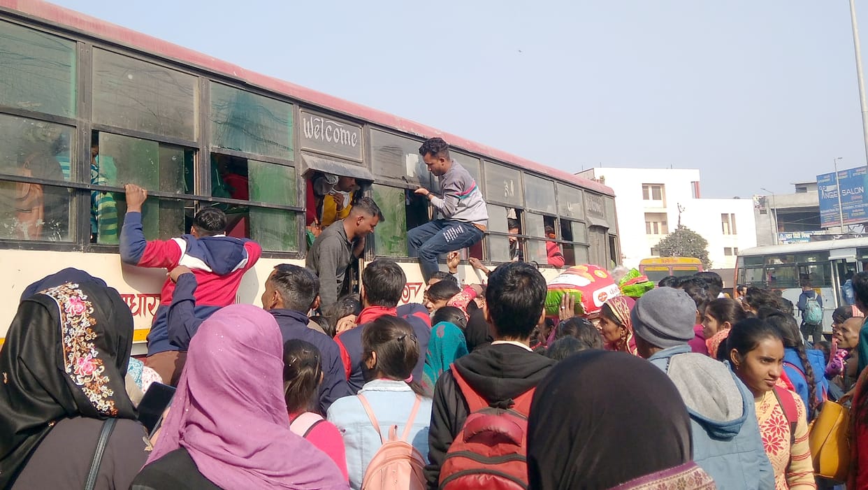 16 buses went to election, passengers waiting for hours