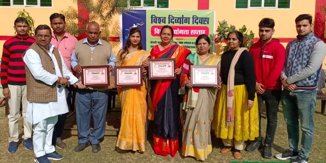 Honored women and social workers