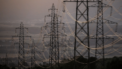 Power cuts in West Bengal not due to shortage, but breakdown in distribution network: Minister