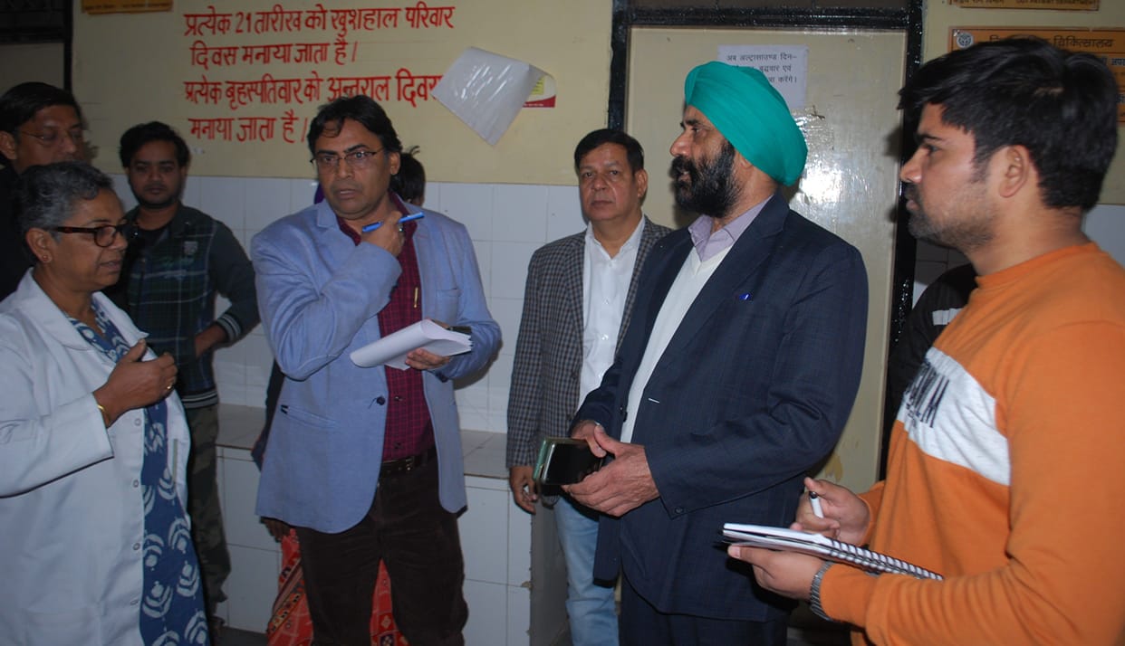 Hathras: CMO inspected the Joint District Hospital