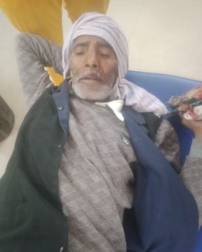 Hathras: Bull attacked and bled the farmer