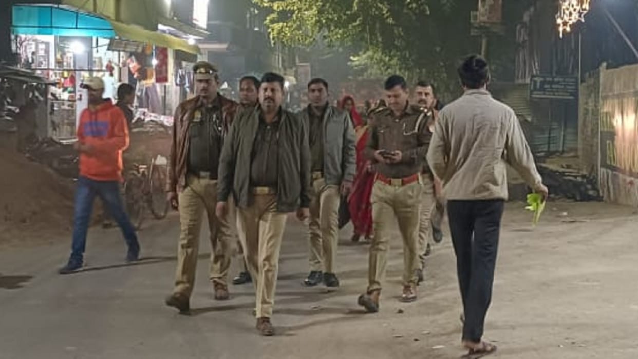 Inspector niece gave her life by writing suicide note kanpur girl found hanging from in Gurudwara Srinagar