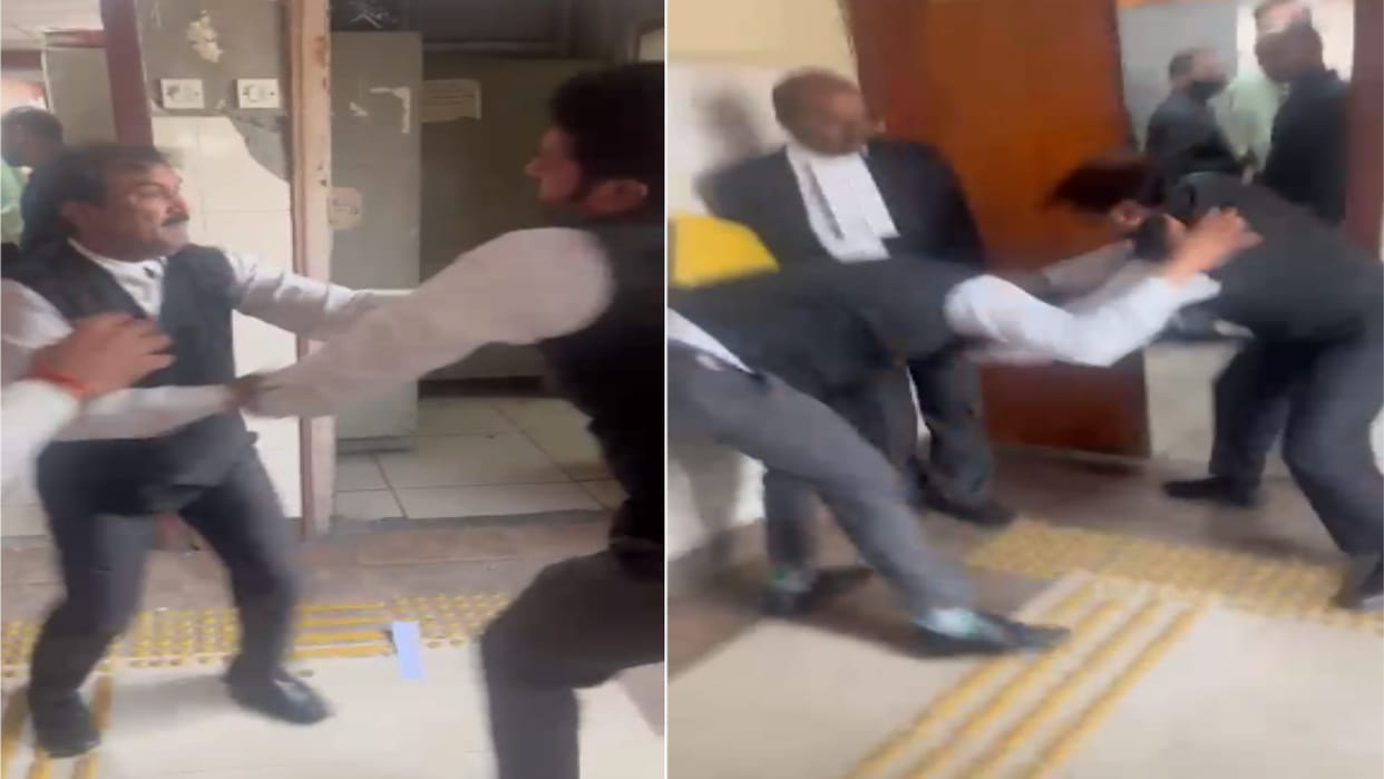 Clash between two lawyers in court in Meerut and video viral
