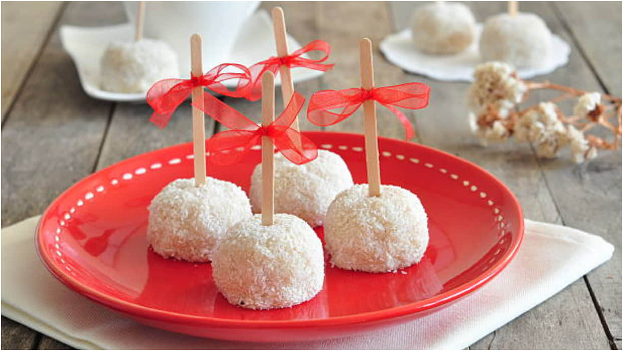 Christmas 2022 Special Recipes How to Make Snowball Cookies Easy Recipe In Hindi