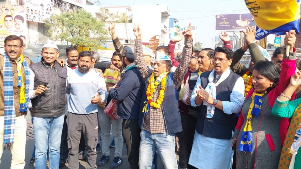 MCD Election Result: Aam aadmi party victory celebrated in Uttarakhand Photos