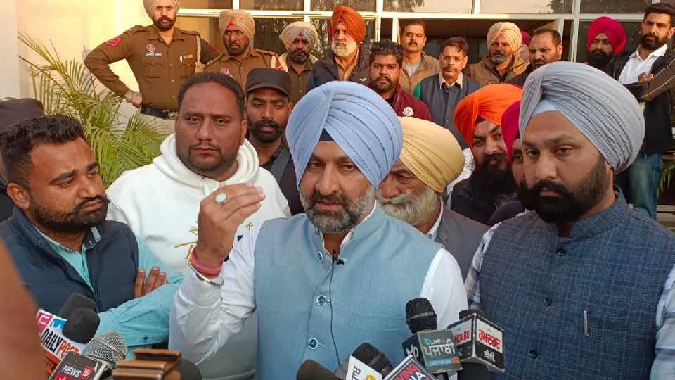 Vigilance interrogated MLA Barindermeet Singh Pahra for eight hours