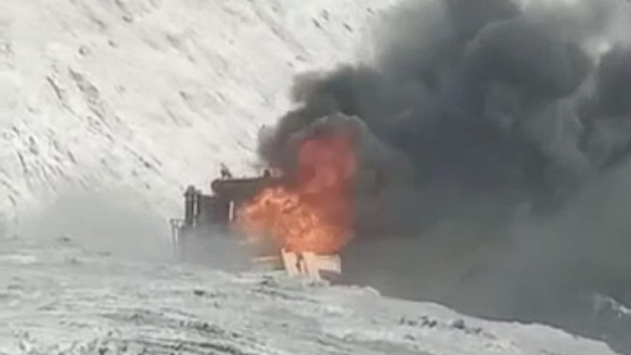 crores losses due to fire in SECL mine dozer in chhattisgarh korba
