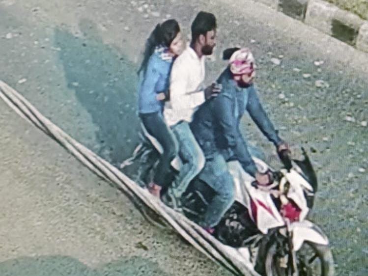 Dacoit girl for the first time:asked to show the ring, then looted jewellery worth 1 crore