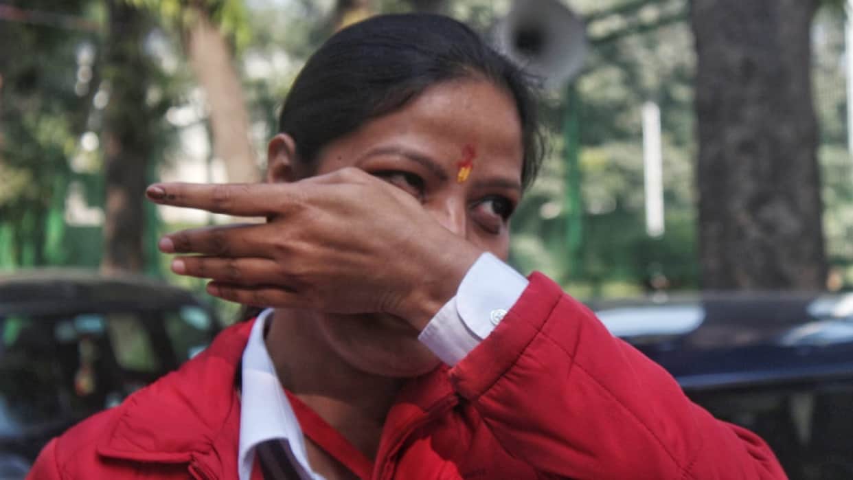 AAP's Ashu cries after winning in CR Park former BJP mayor Avtar Singh lost in MCD Election
