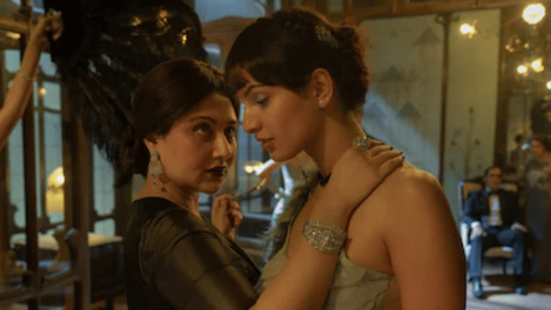 Irrfan Khan son Babil khan debut film Kala Kangana Ranaut praises the movie tripti dimri swastika mukherjee