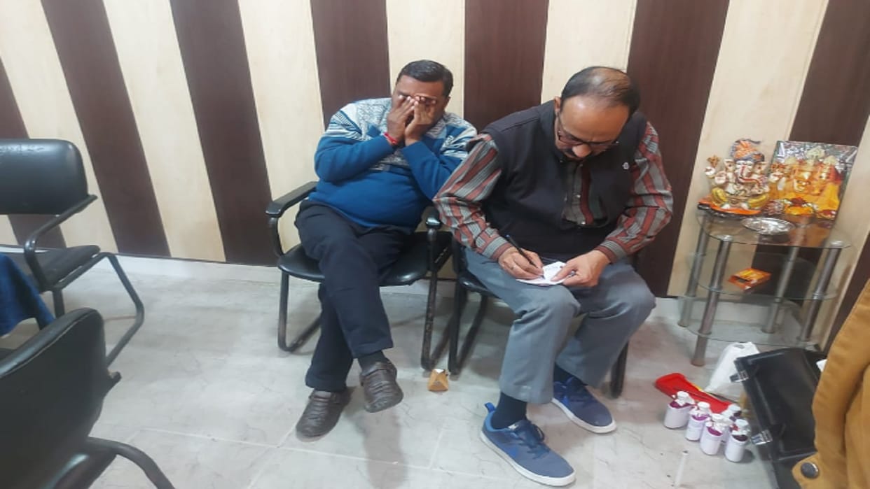 Anti-corruption team arrested to employee of excise department during taking bribe