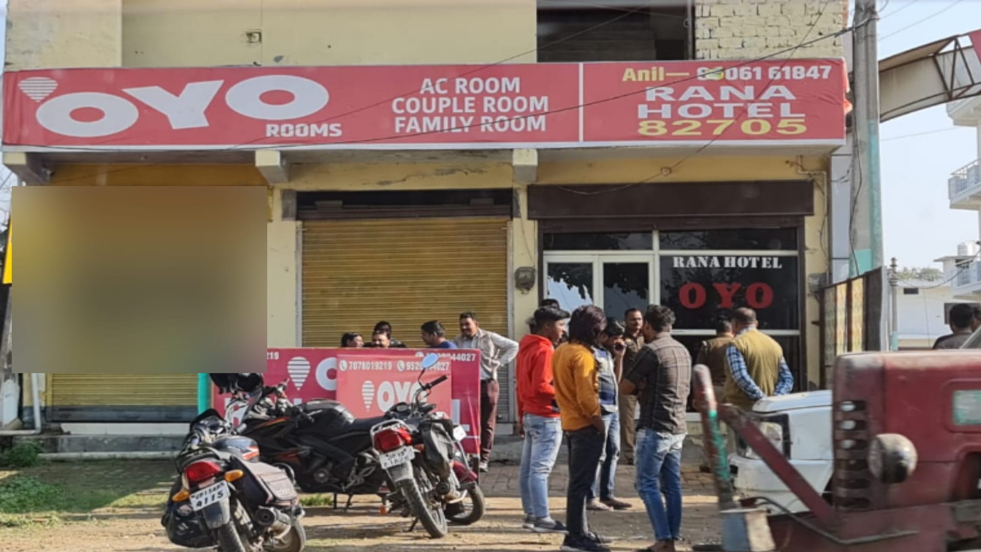 Raid in OYO hotel in Mawana of Meerut and five lover couple caught by police