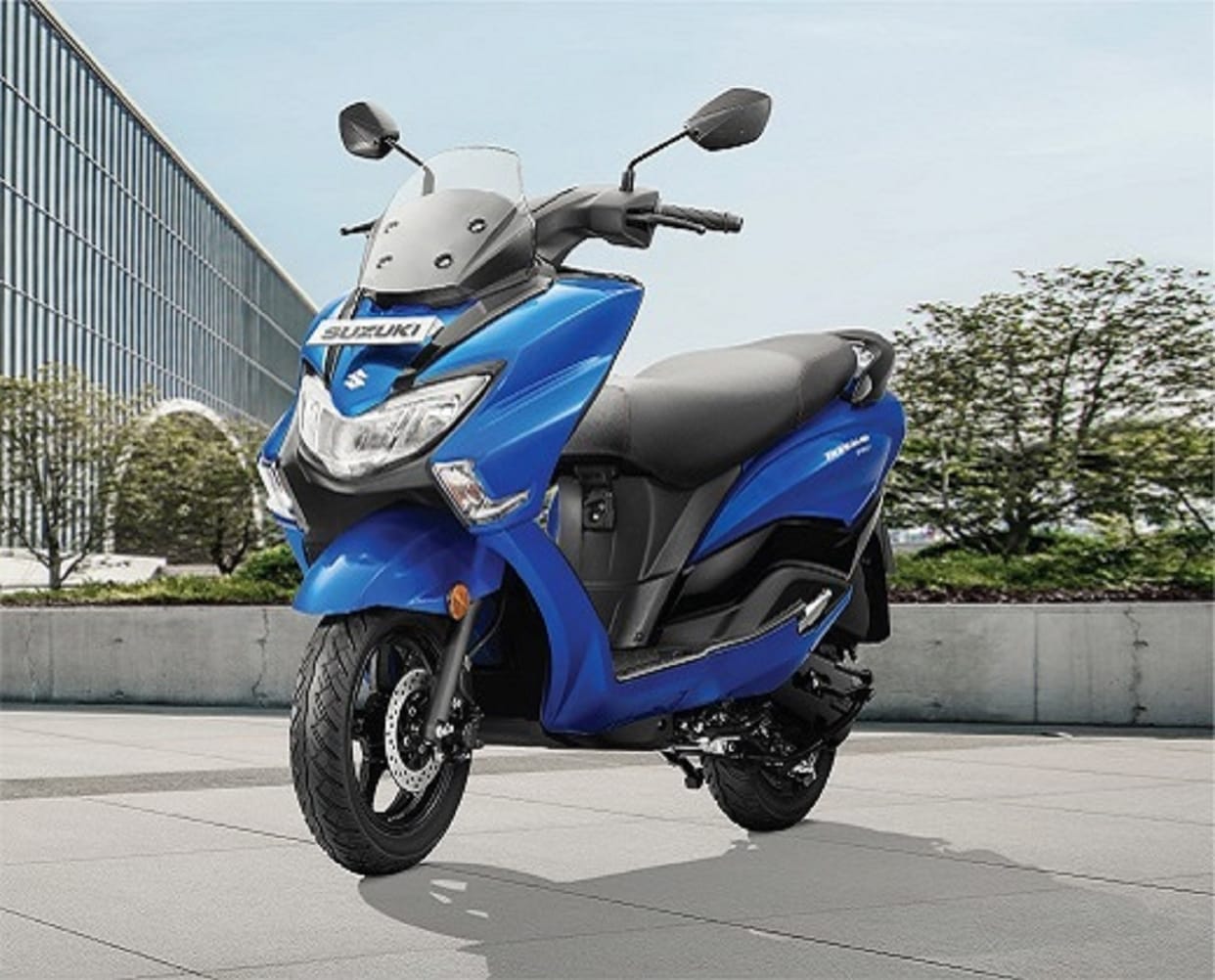 suzuki premium scooter burgman electric version details reveled, battery diemensions