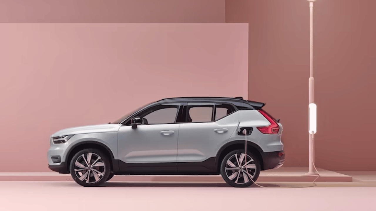 Volvo may launch another electric car C40 in 2023 know what full feature battery range details