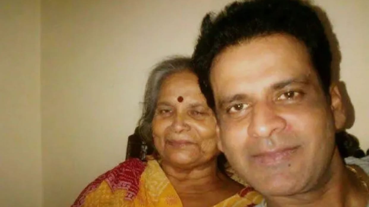 actor manoj bajpayee mother geeta devi passed away at the age of 80