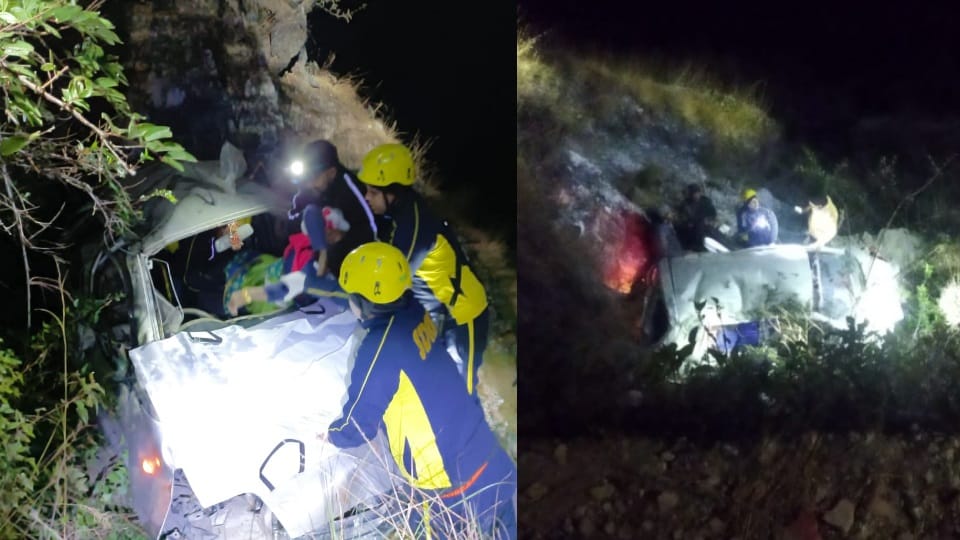 Uttarakhand Bageshwar Accident News:  Car Destroy and four death during car fell into ditch
