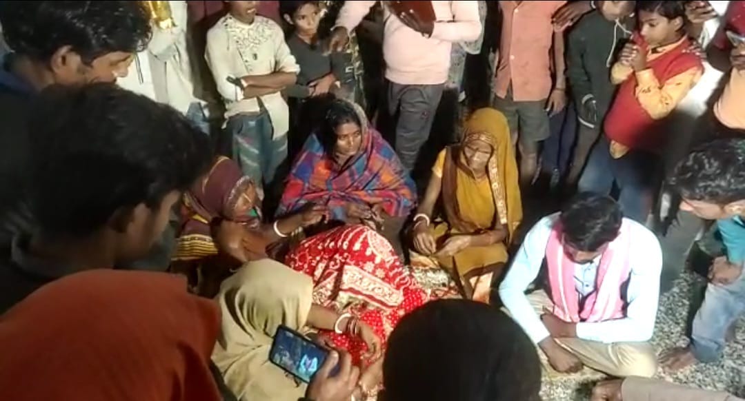 force marriage in Samastipur: caught at her pregnent girlfriends room and panchayat told to marry