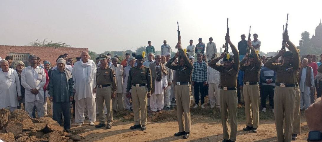 BSF Inspector dies of illness, cremated with state honors