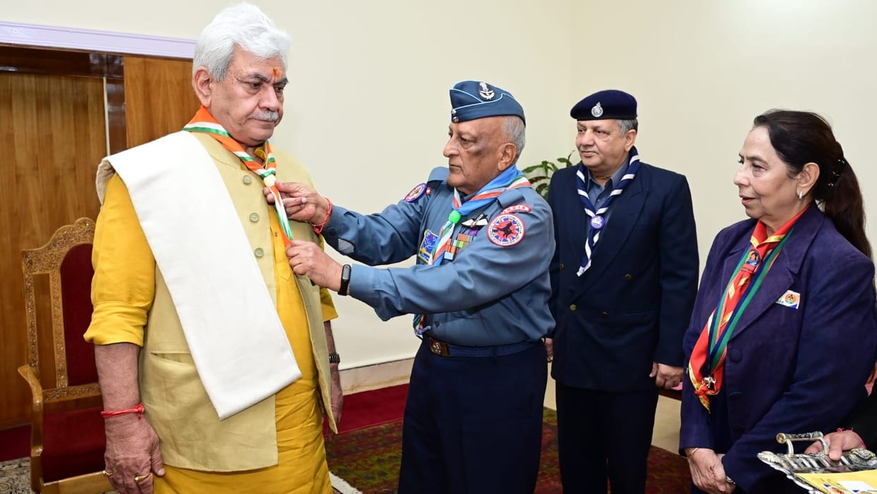 lg Manoj Sinha met with the officers and volunteers of Scouts and Guides