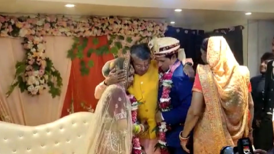 Prison Minister Dharamveer Prajapati son got married in Agra