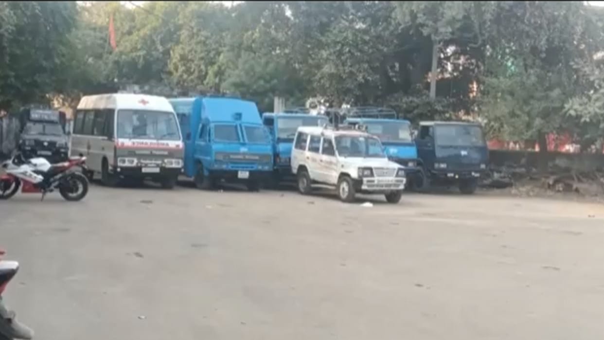 Police became thief in Bhind three soldiers sold 250 liters of diesel of vehicles suspended
