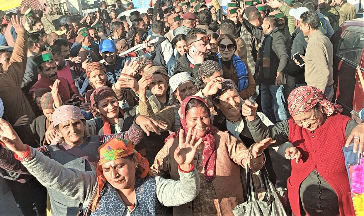 rohru congress sporter dancing after win