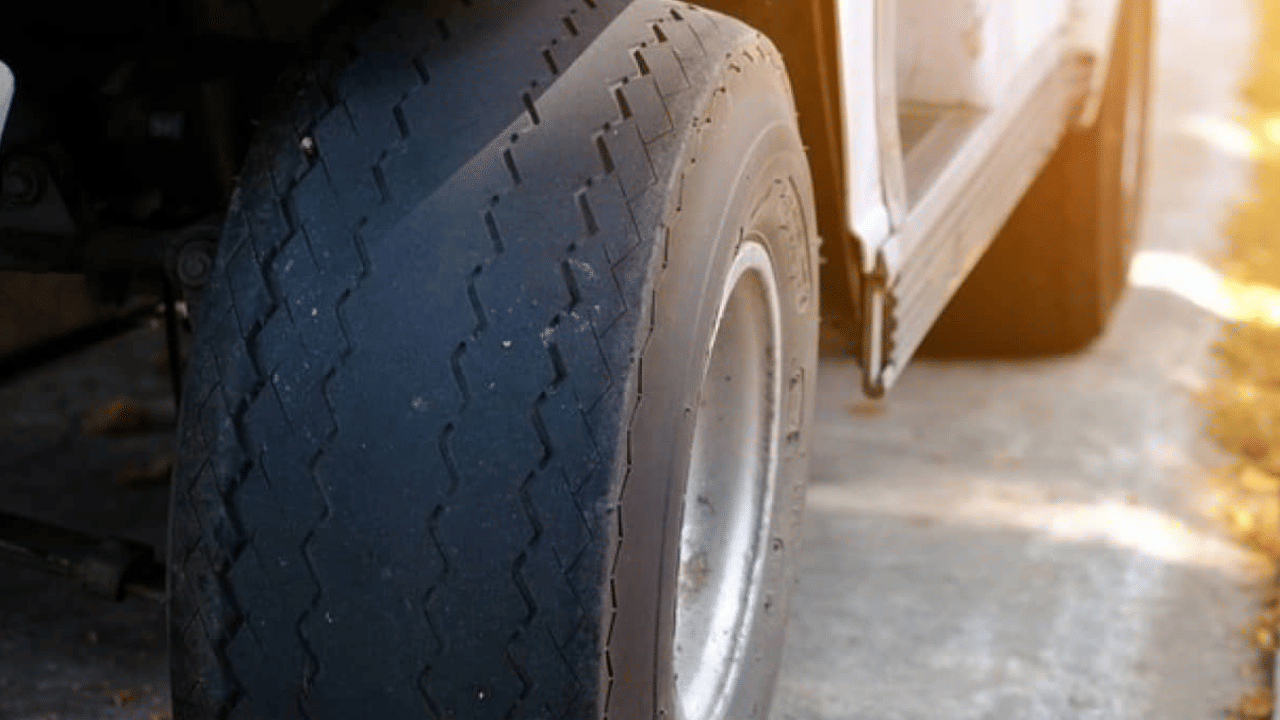 overloading negative impact on suspension body frame engine don’t drive more then capacity