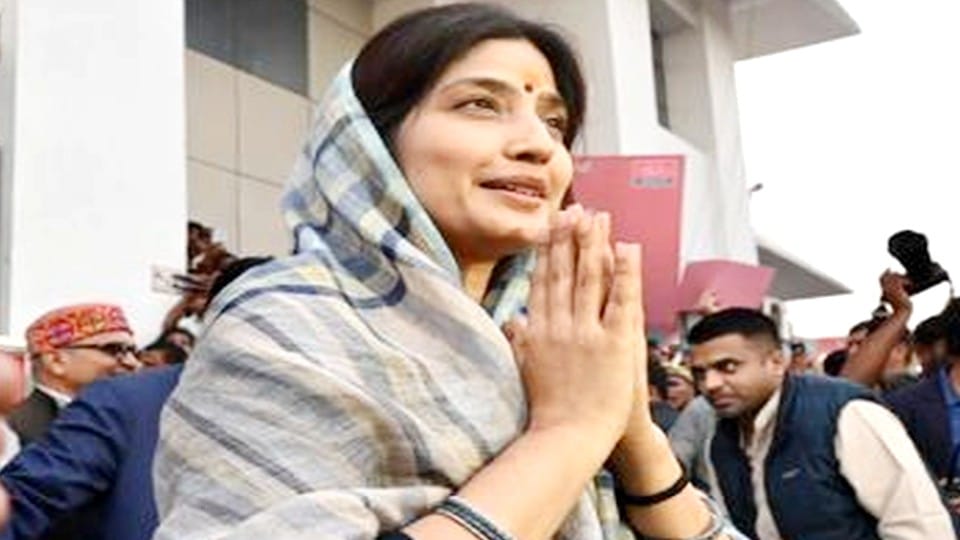 Dimple Yadav got lead in five assembly constituencies in Mainpuri By Election 2022