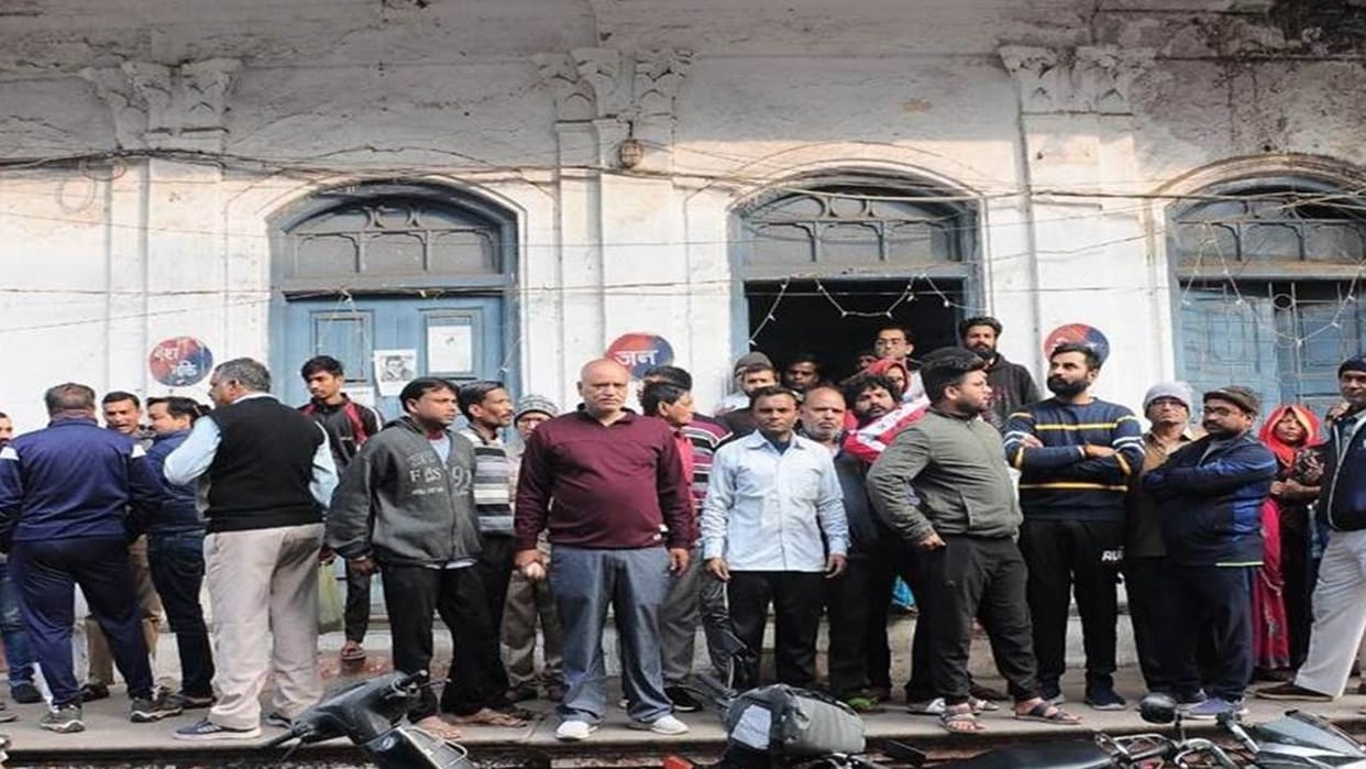 Nandi statue outside Shiva temple in Ujjain was broken Hindu activists surrounded the police station