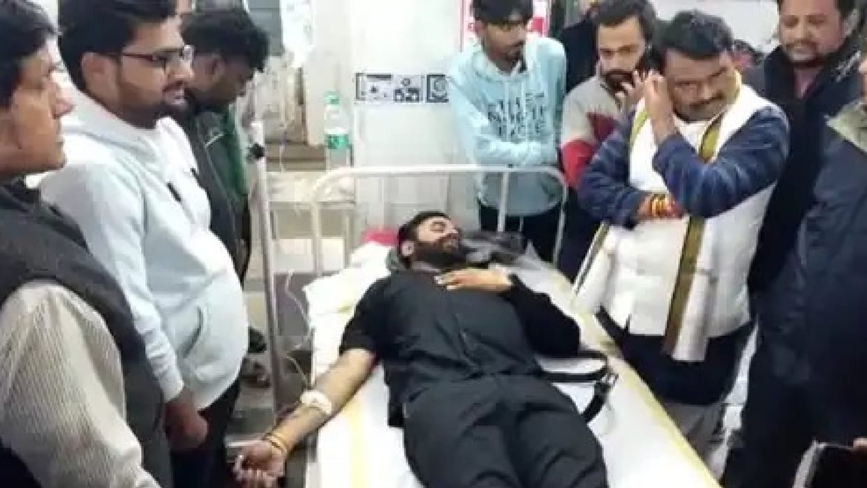 BJP councilor who went to attend a wedding in Ujjain was attacked with a knife in front of the MLA there was