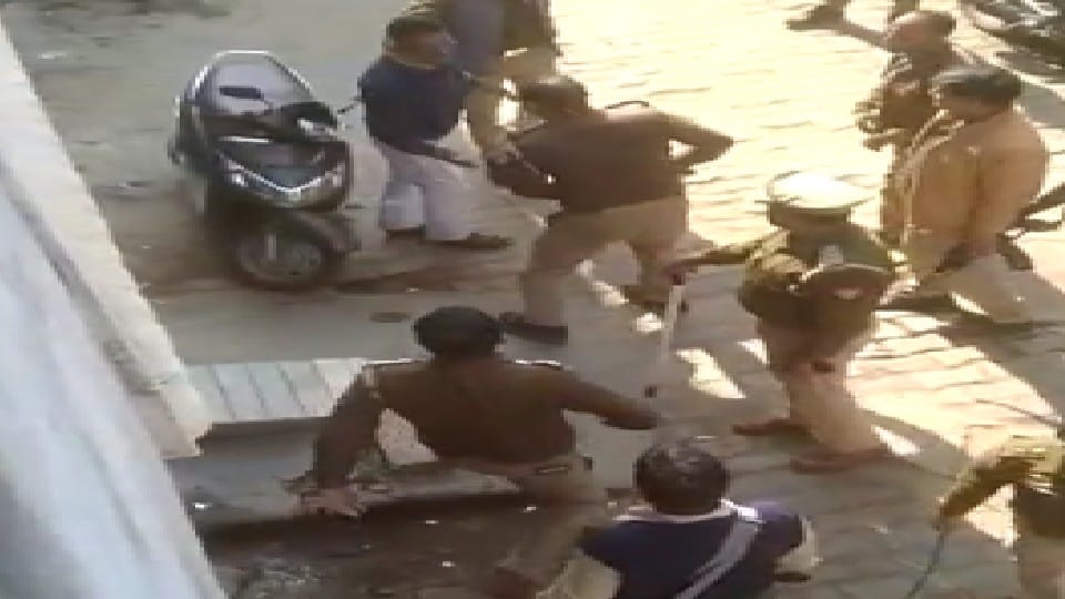 Attack on Torrent Power team that came to investigate the information of power theft in Agra