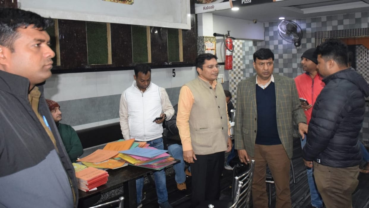 GST team raided restaurant and furniture shop in Muzaffarnagar
