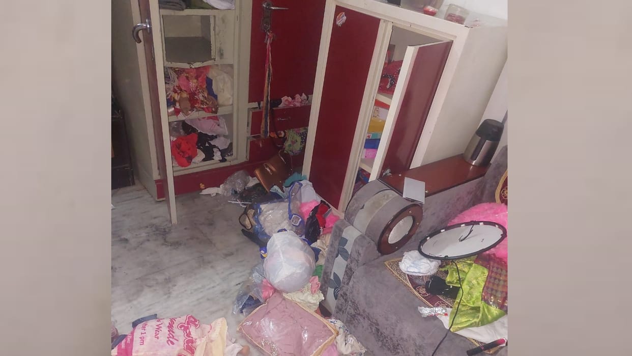 17 lakh rupees theft in vegetable vendor's house in Barabanki.
