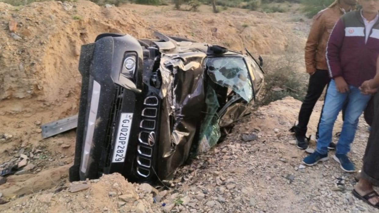two died due to scorpio overturn of Baraati in Barmer
