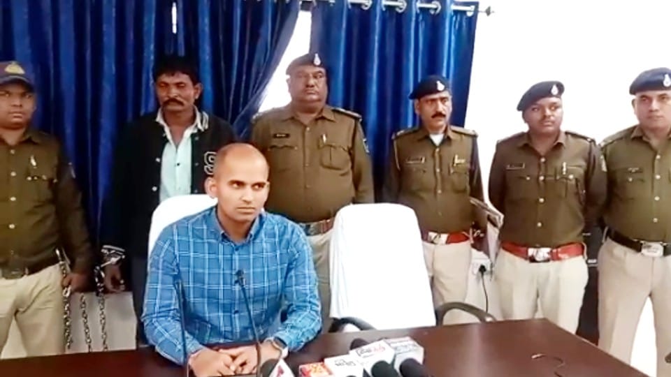 Burhanpur: Reward crook arrested for looting guns of forest department