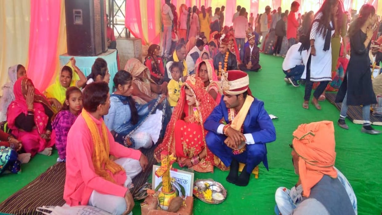 Substandard materials given to the bride at the chief minister mass marriage conference in Damoh