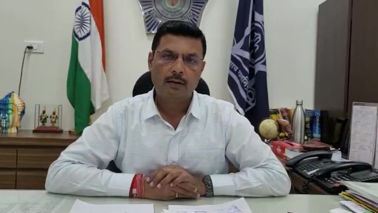 case of alleged illegal extortion has been registered against editor of local publication in mumbai