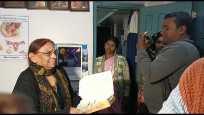 Ishan's grandma would like to see the next match in the stadium, father said - answered with bat
