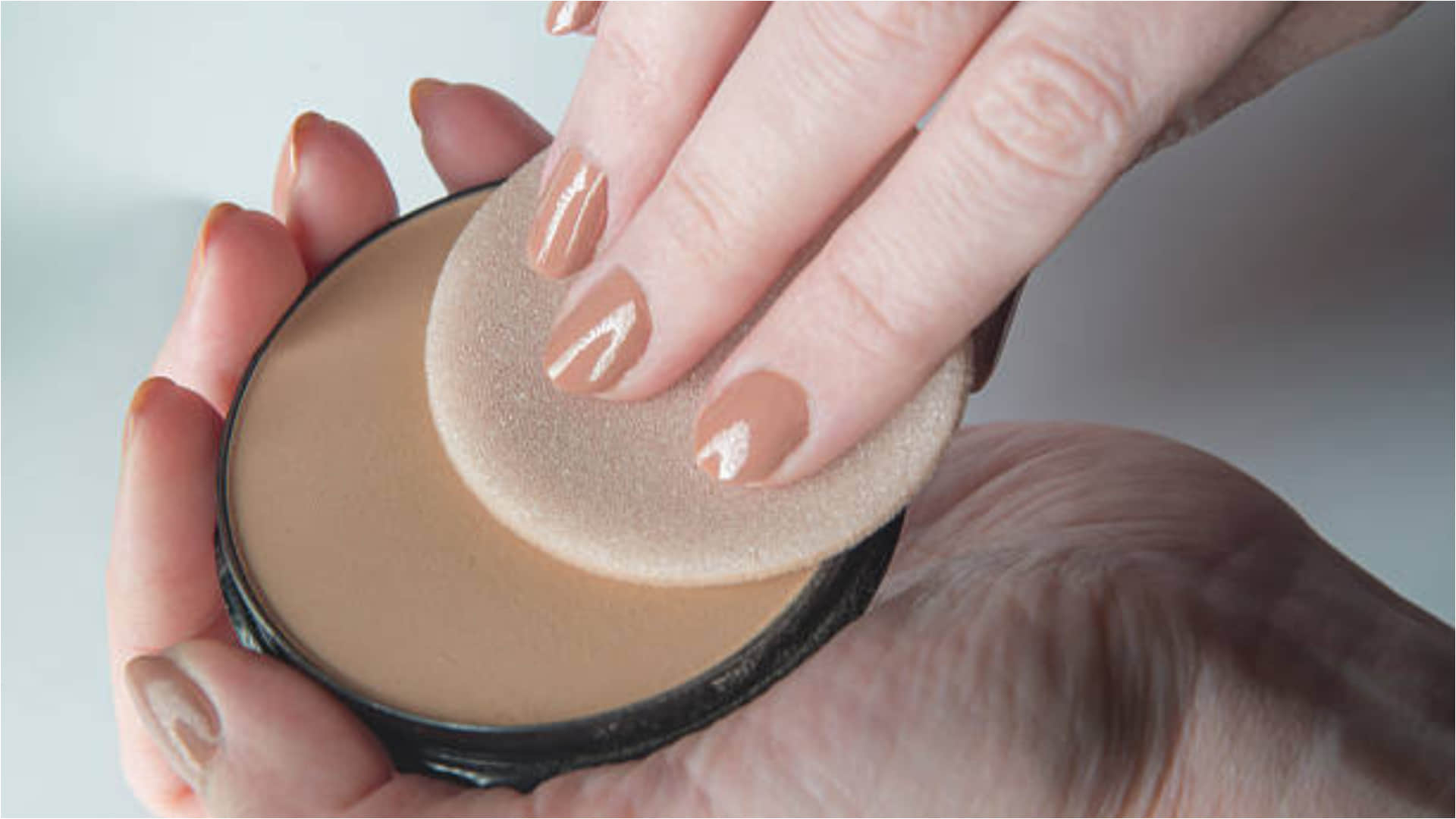 makeup essentials in your purse this party season get ready from office to party look