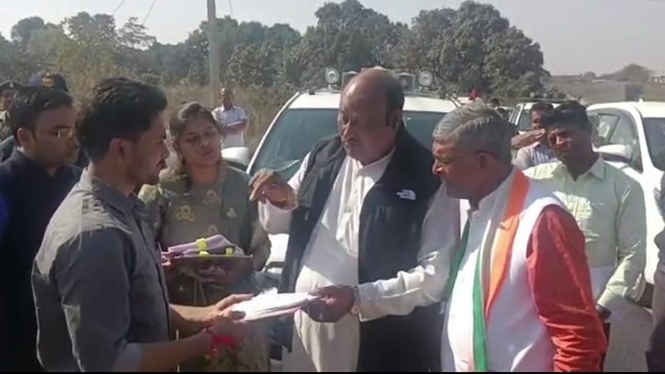 Revenue minister said transport nagar built in Barbaspur only