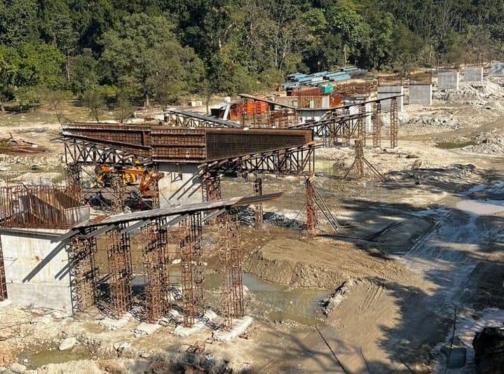 Work of connecting pillars on Delhi-Dehradun Expressway started