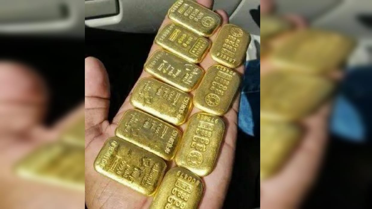 1.40 kg gold being smuggled from Bangladesh caught