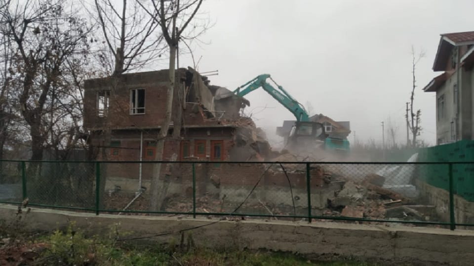 Terrorist's house built on government land in Pulwama was demolished