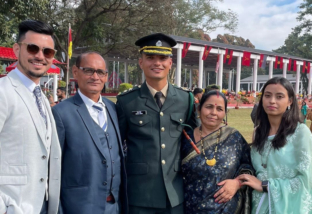 Neeraj Of Fagpur Became Army Officer