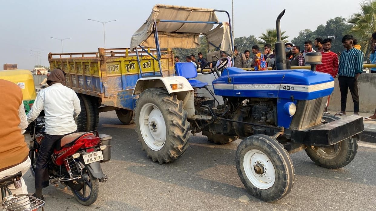 Road Accident in Varanasi Bike rider grandmother dies and youth dies after hit by bus