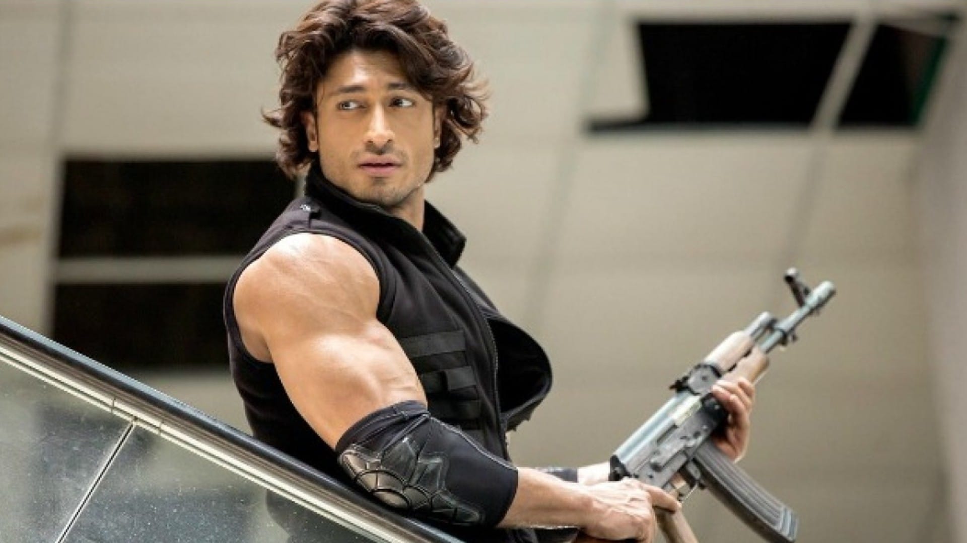 Vidyut Jammwal Birthday know untold facts about Commando actor