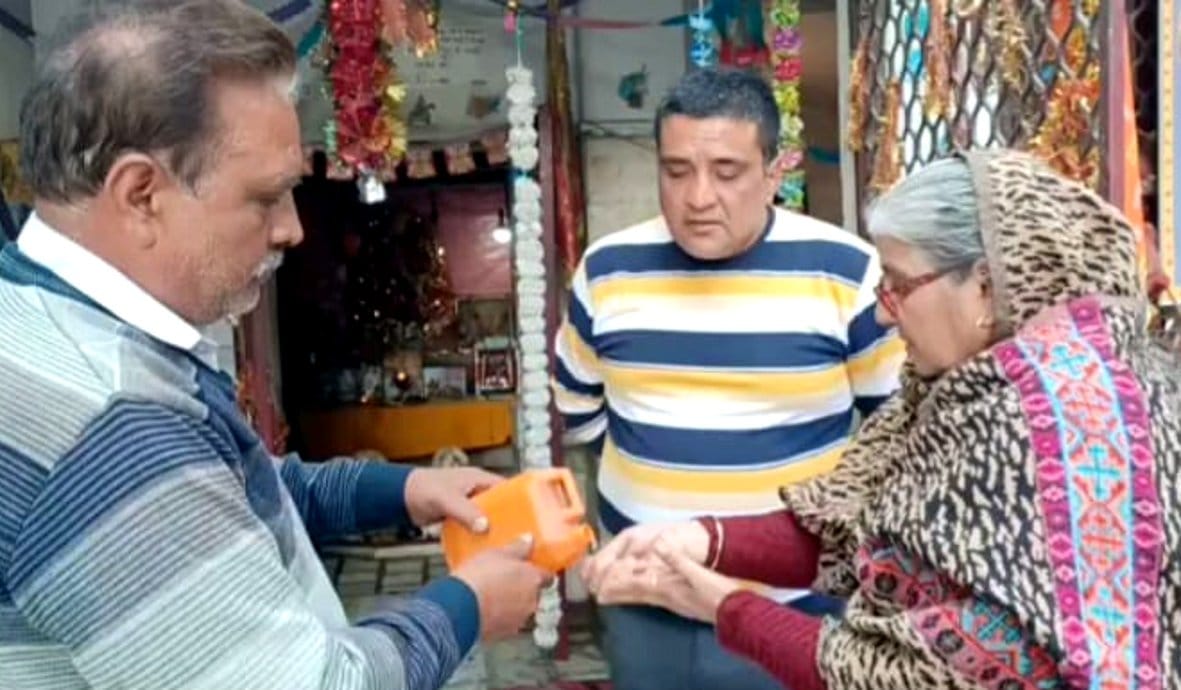 Swearing with Ganga water in the police station's temple, one year's dispute settled in one minute